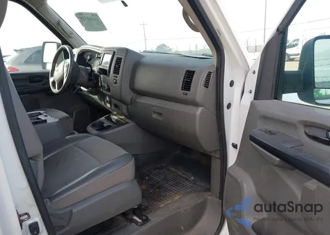 2019 Nissan Nv Cargo Nv2500 Hd Sv V6 из США, поврежденный, VIN 1N6BF0KY3KN802829